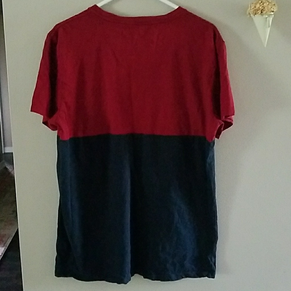 American Eagle men's colorblock tee shirt. - Picture 4 of 4